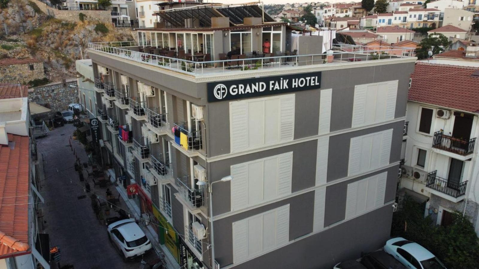 Grand Faik Hotel Cesme Bagian luar foto