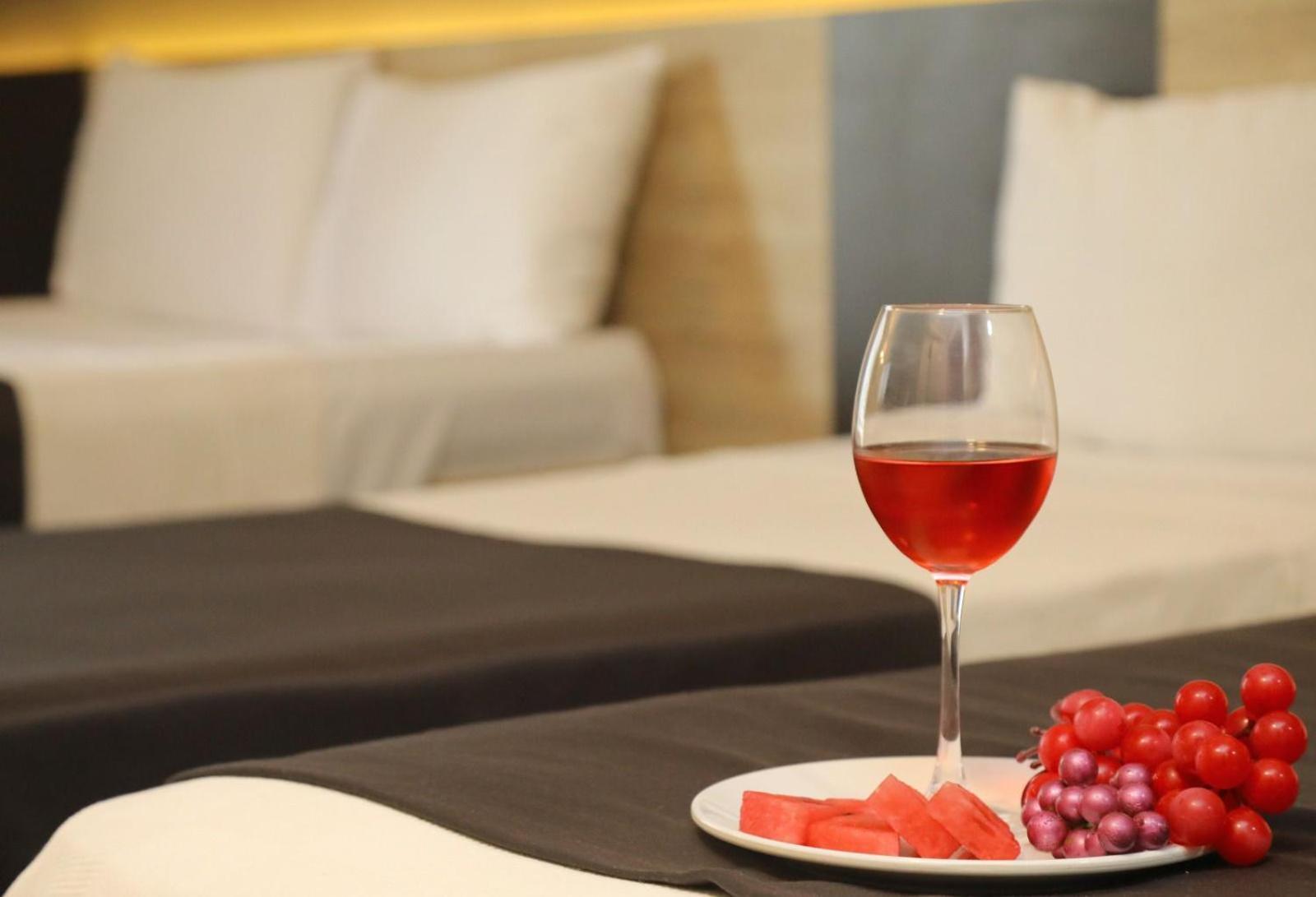 Grand Faik Hotel Cesme Bagian luar foto