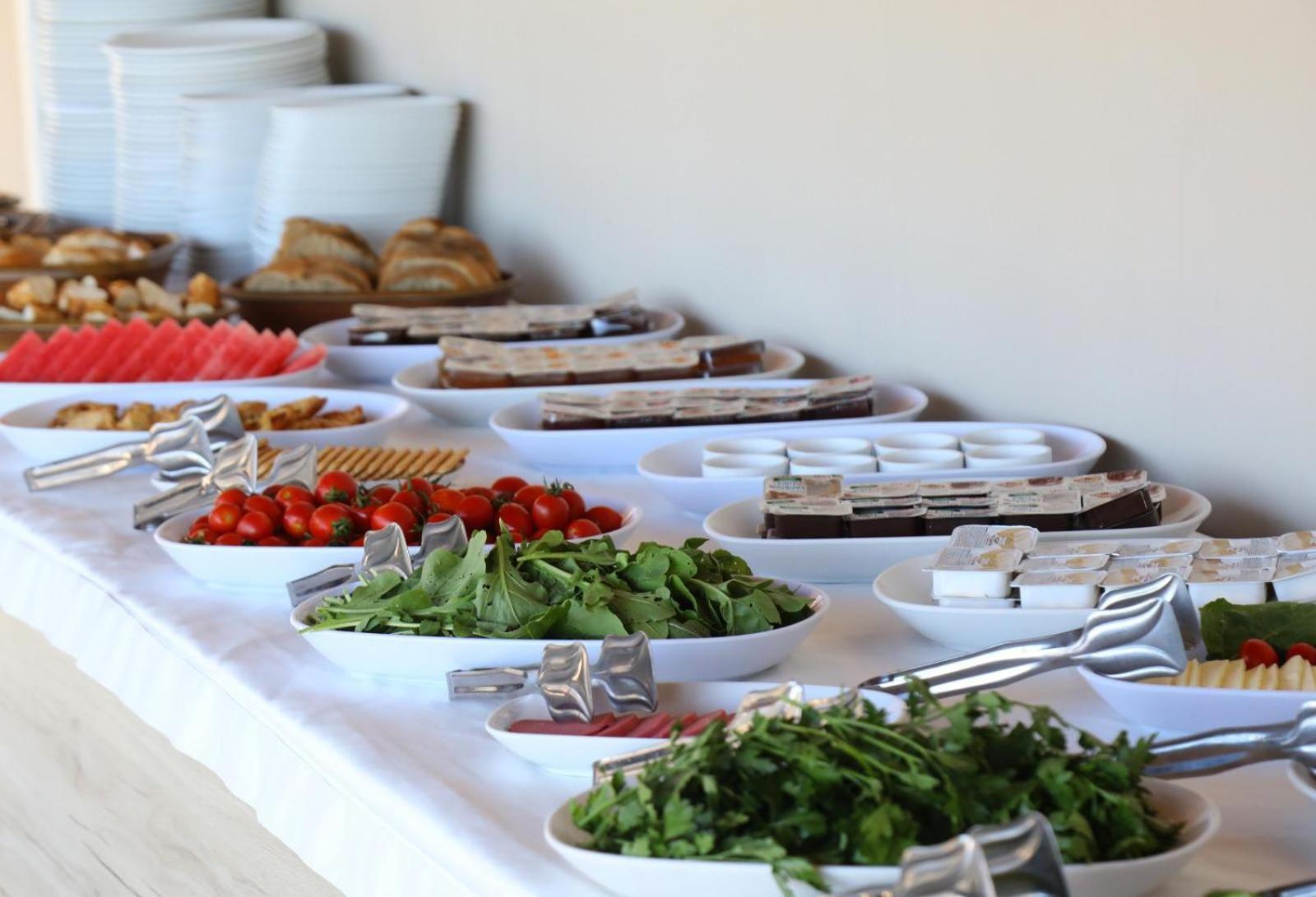Grand Faik Hotel Cesme Bagian luar foto