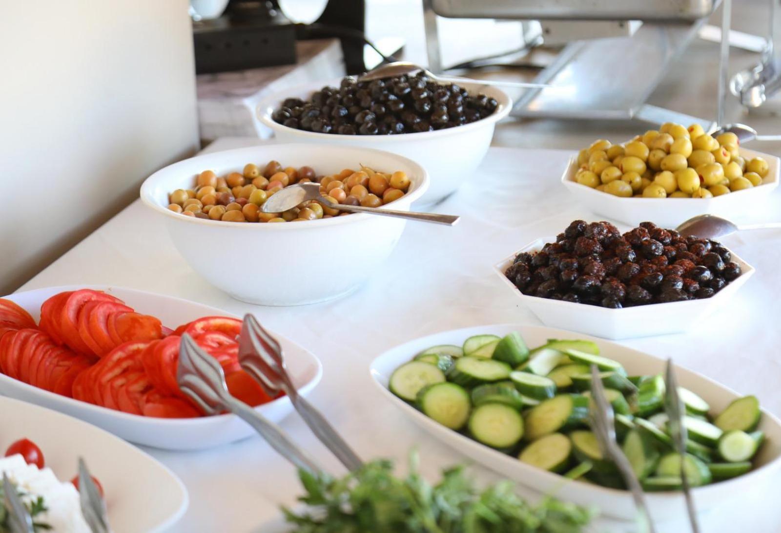 Grand Faik Hotel Cesme Bagian luar foto