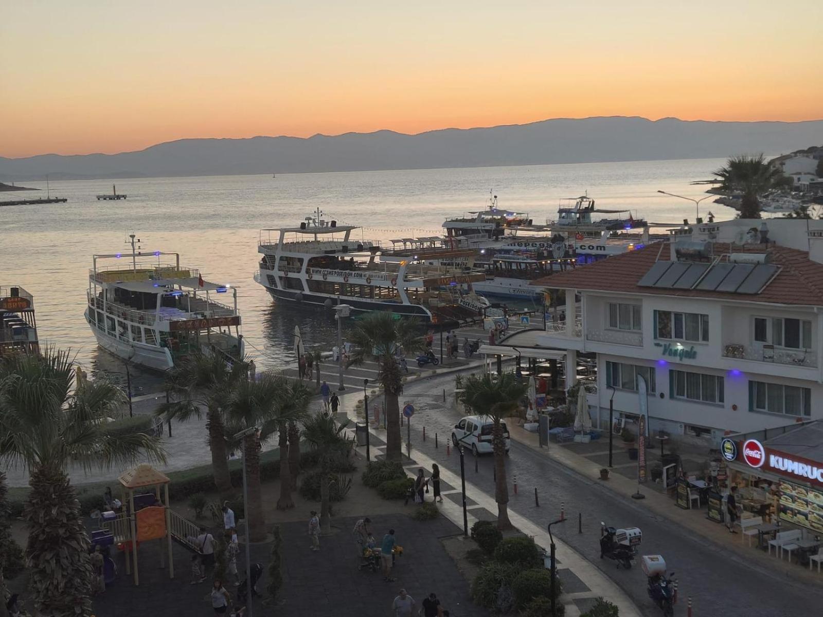 Grand Faik Hotel Cesme Bagian luar foto