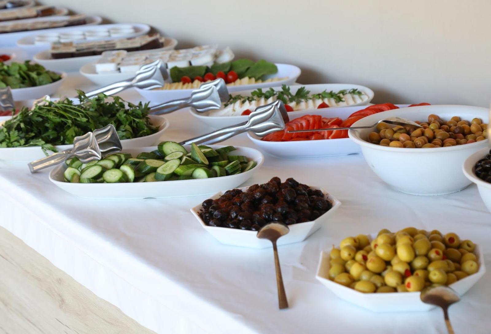 Grand Faik Hotel Cesme Bagian luar foto