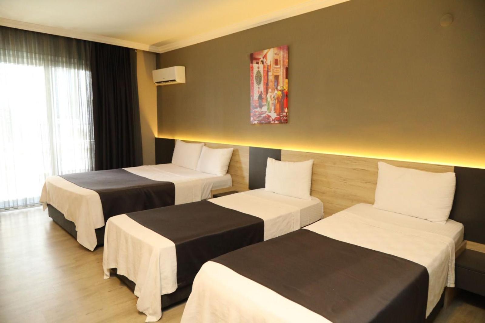 Grand Faik Hotel Cesme Bagian luar foto